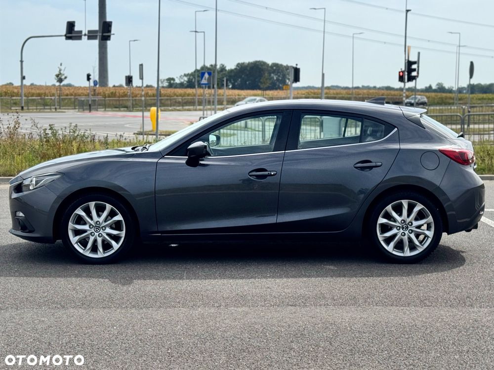 Mazda 3 - 4