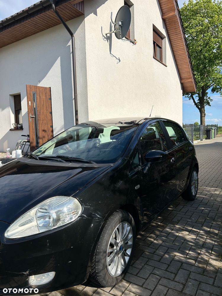 Fiat Punto 1.4 16V Dynamic - 4