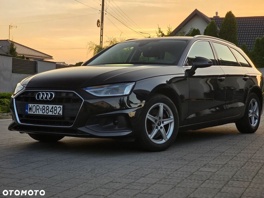 Audi A4 - 1