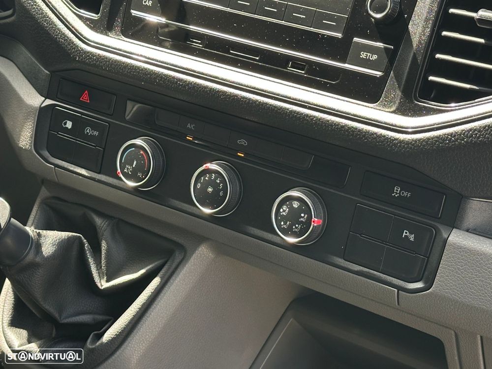 VW Crafter 2.0 TDI L3H3 - 18