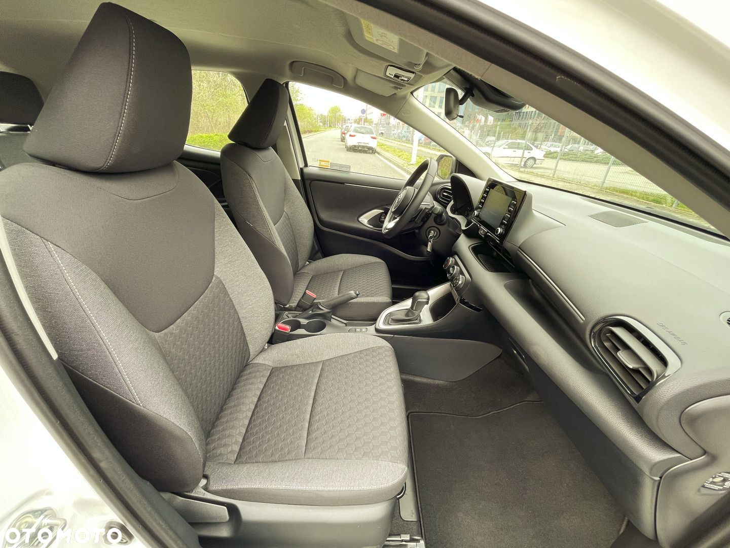Toyota Yaris 1.5 Comfort CVT - 13