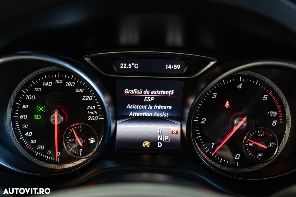 Mercedes-Benz CLA 180 d Shooting Brake 7G-DCT - 26