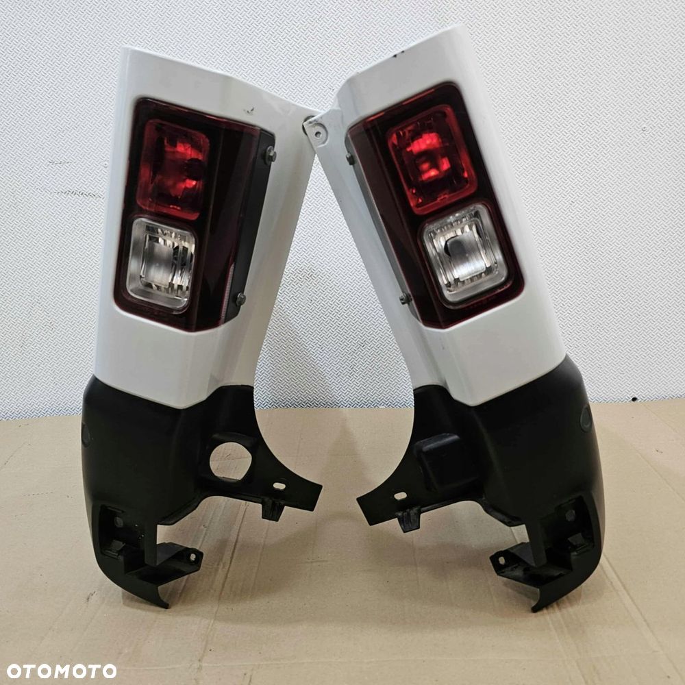 renault trafic iii lift iv zderzak tył tylny narożnik prawy pdc 369 - 4