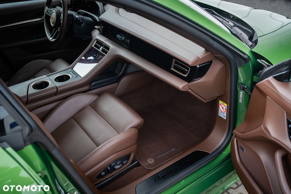 Porsche Taycan 4S Performance Plus - 7
