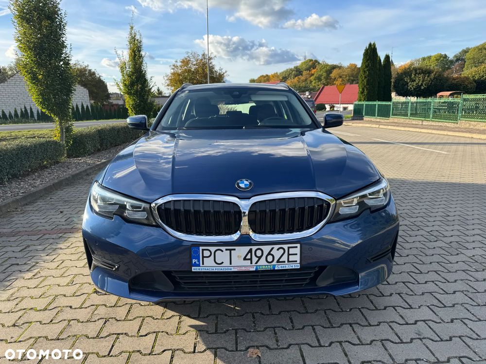 BMW Seria 3 318i Advantage - 4