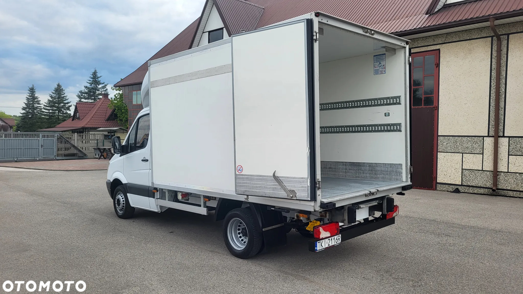 Mercedes-Benz Sprinter - 28