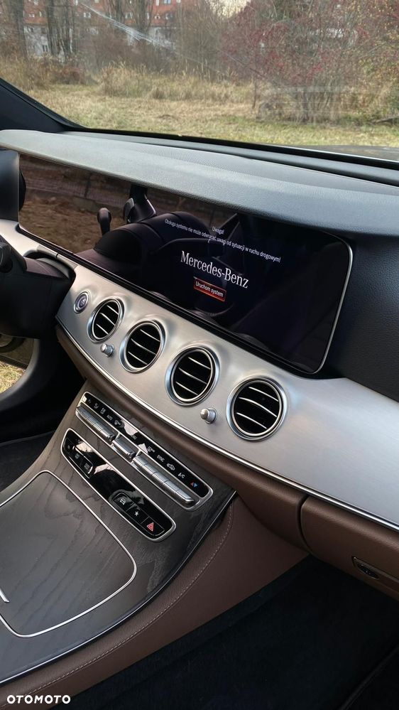 Mercedes-Benz Klasa E 220 d 9G-TRONIC - 12