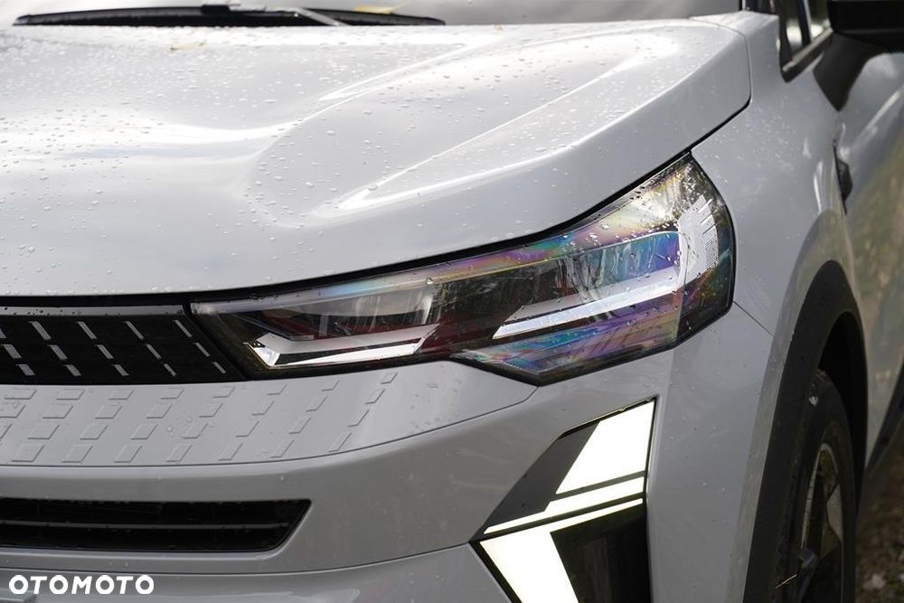 Renault Captur 1.3 TCe mHEV Techno EDC - 32