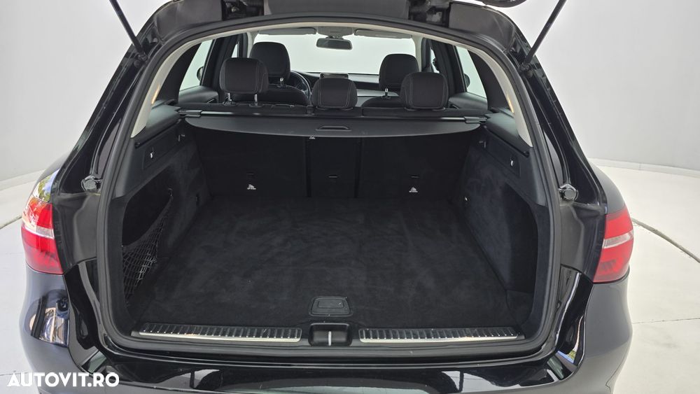 Mercedes-Benz GLC 250 4MATIC - 25