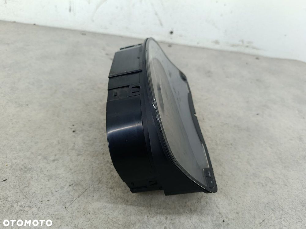 LICZNIK VW GOLF V 1K0920851MX  V0021000 1.4 16V - 8