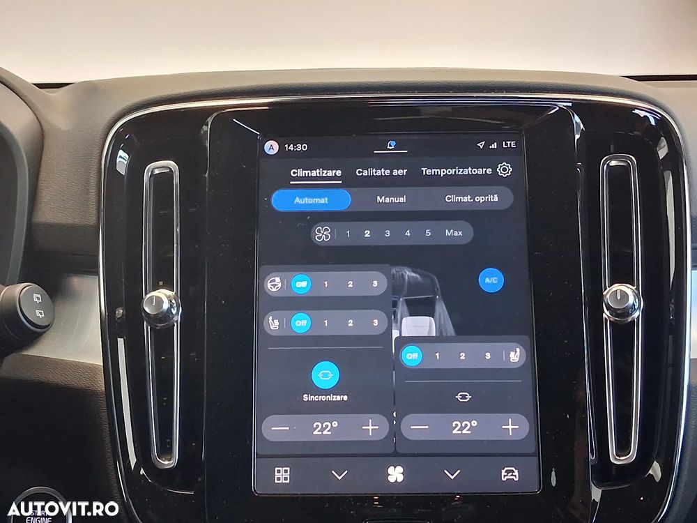 Volvo XC 40 B4 AT FWD MHEV Ultra Dark - 28