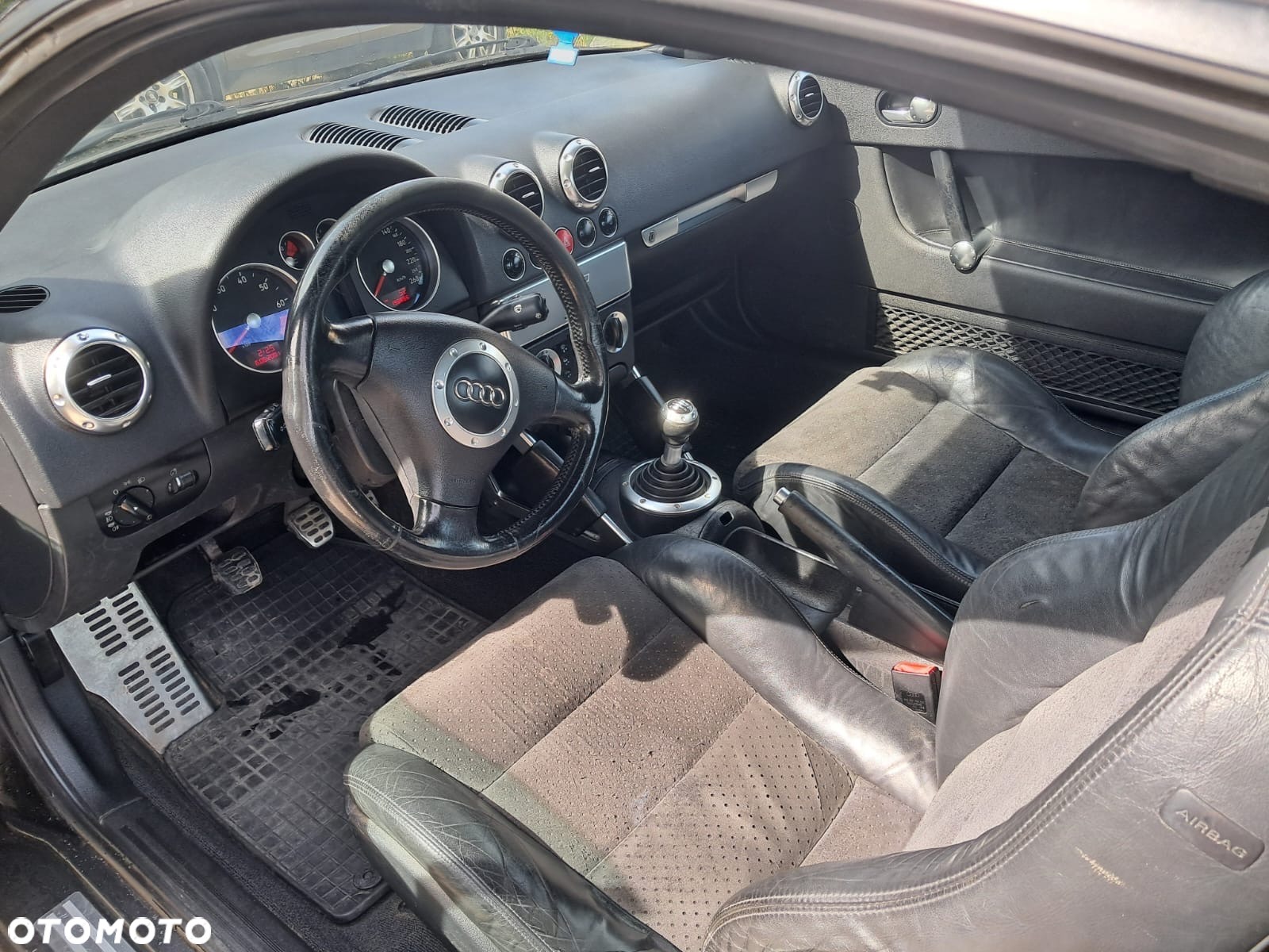 Audi TT Coupé 1.8T - 10