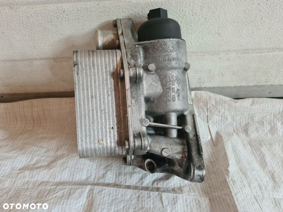 Obudowa filtra oleju Renault Master III biturbo - 1