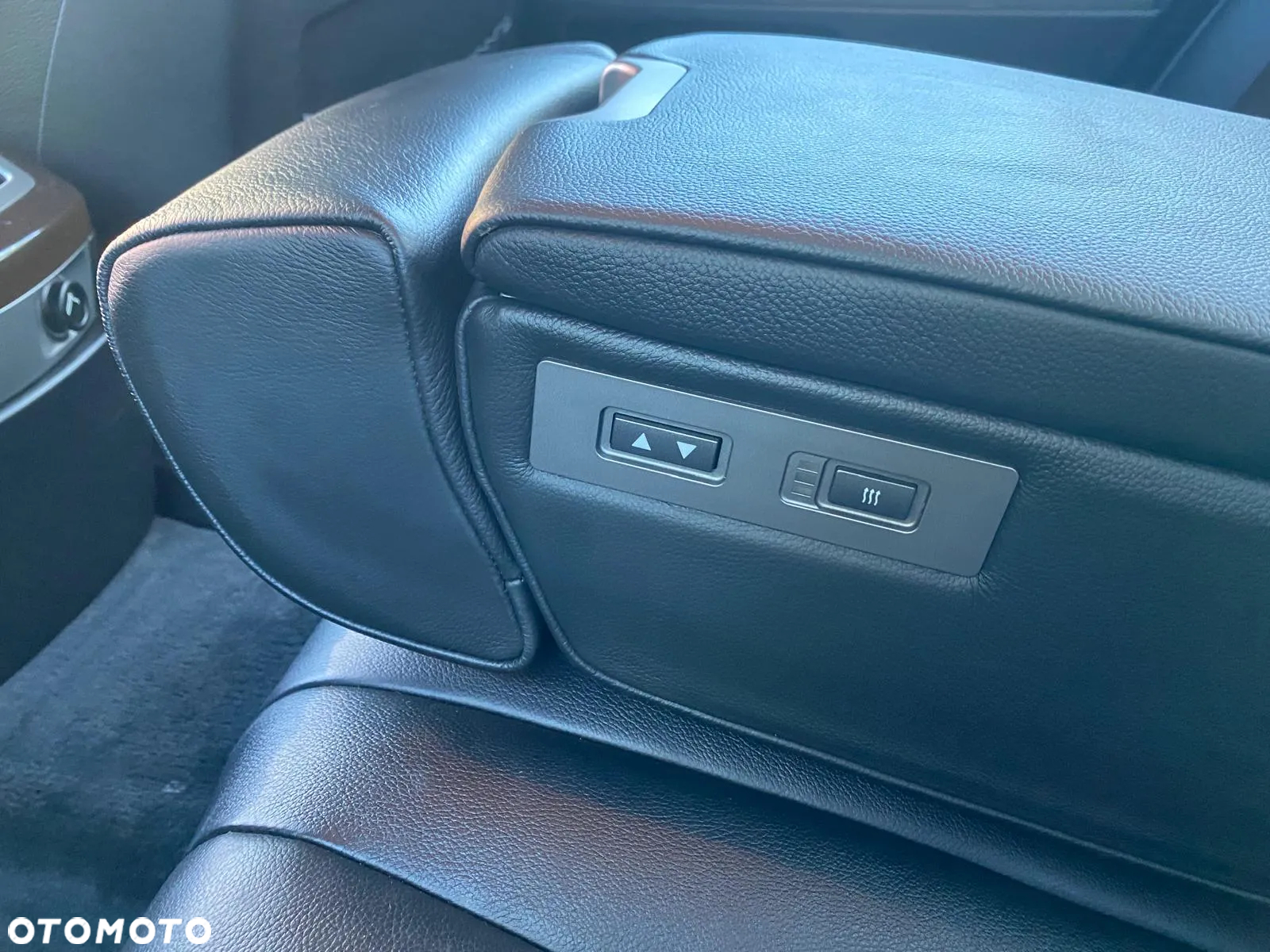 BMW Seria 7 745d - 16