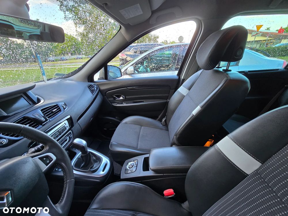 Renault Scenic 1.5 dCi Bose EDition EDC - 12