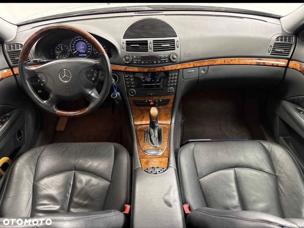 Mercedes-Benz Klasa E - 7