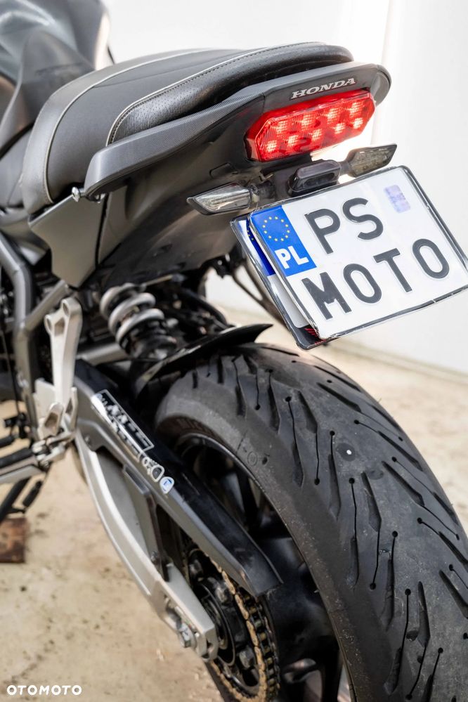Honda CB - 17