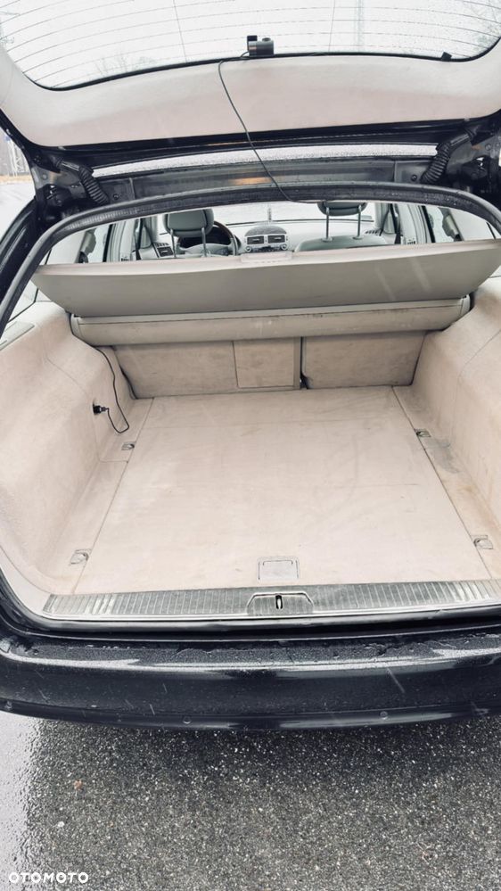 Mercedes-Benz Klasa E 500 4Matic Automatik Elegance - 13