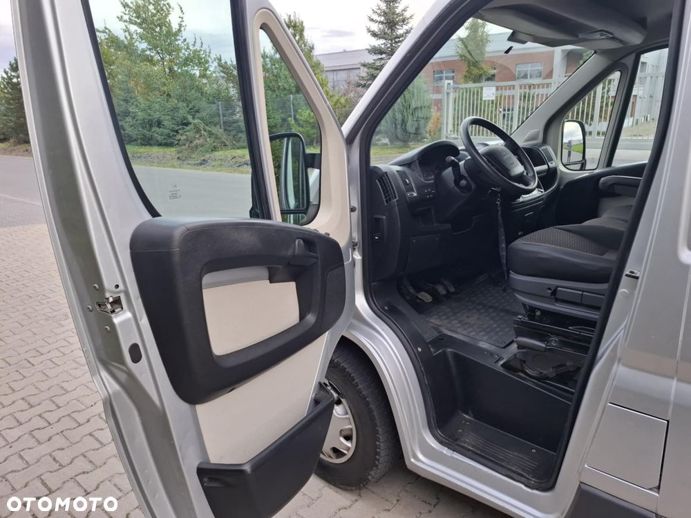 Peugeot BOXER 2.2 150 KM L3 H2 BRYGADÓWKA 7 OSÓB LEDY KLIMA TEMPOMAT HAK - 10