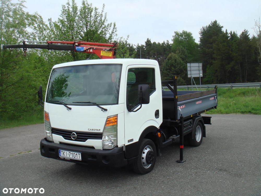 Nissan CABSTAR - 2