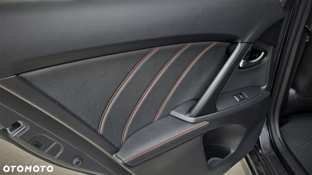 Toyota Avensis 1.8 Premium - 25