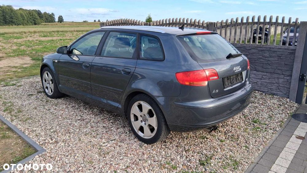 Audi A3 Sportback - 4