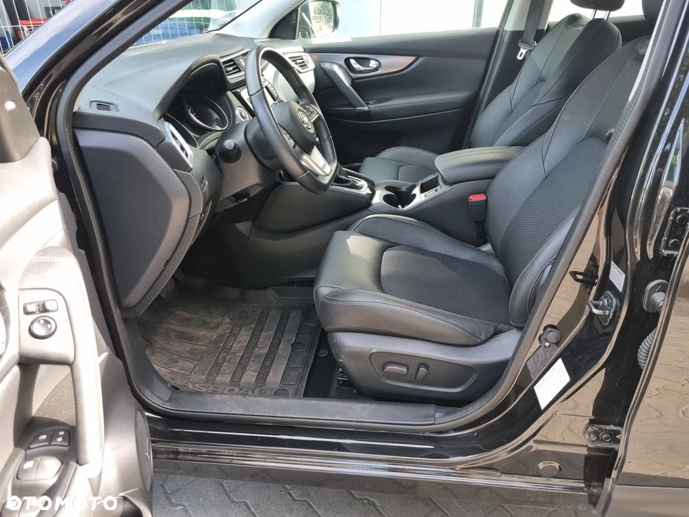 Nissan Qashqai 1.7 dCi 4x4 Tekna+ Xtronic - 8