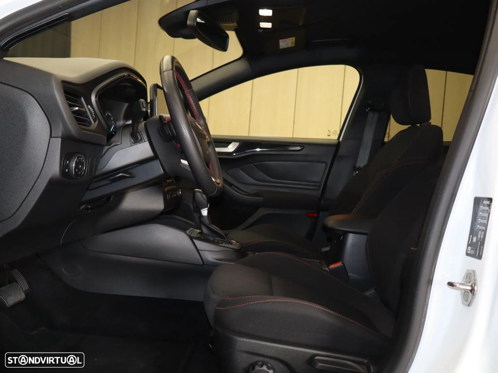 Ford Focus 1.0 EcoBoost MHEV ST-Line Aut. - 19
