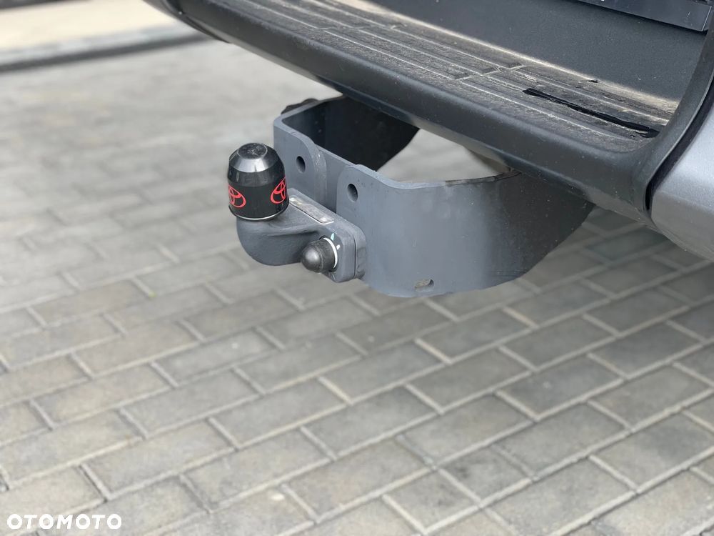 Toyota Hilux 2.8 D-4D Double Cab Invincible 4x4 - 10