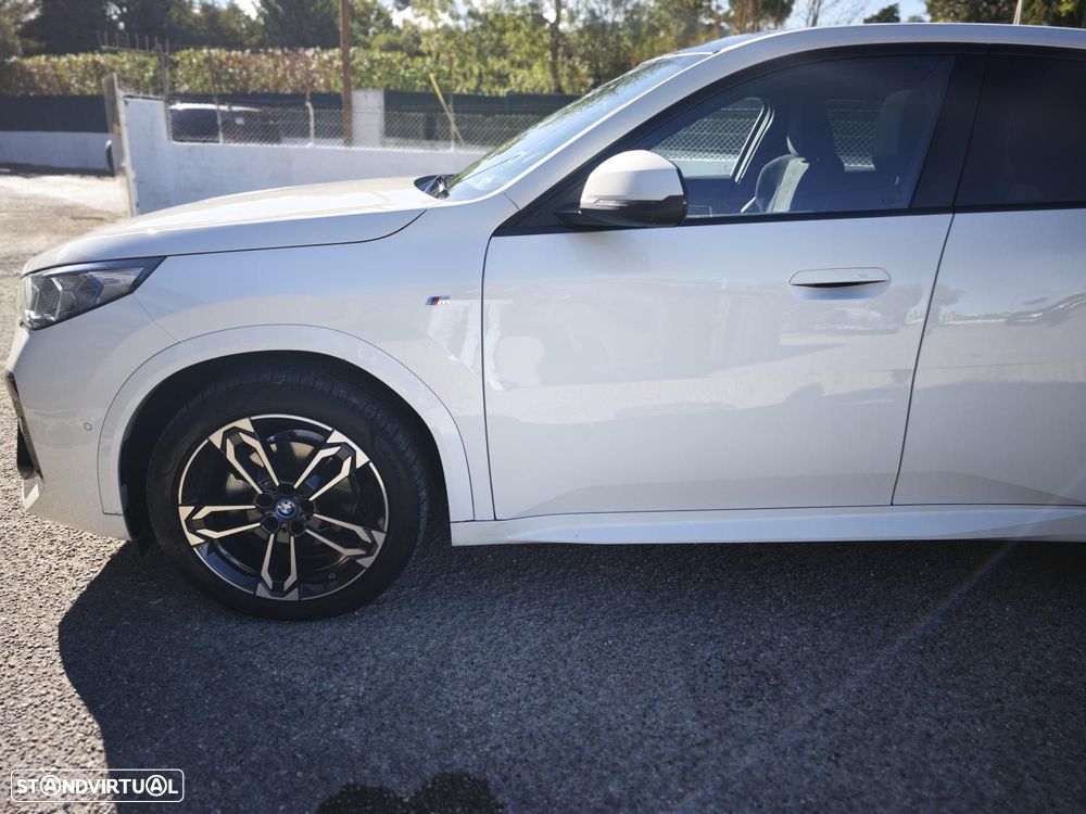BMW iX2 eDrive20 Pack Desportivo M - 20