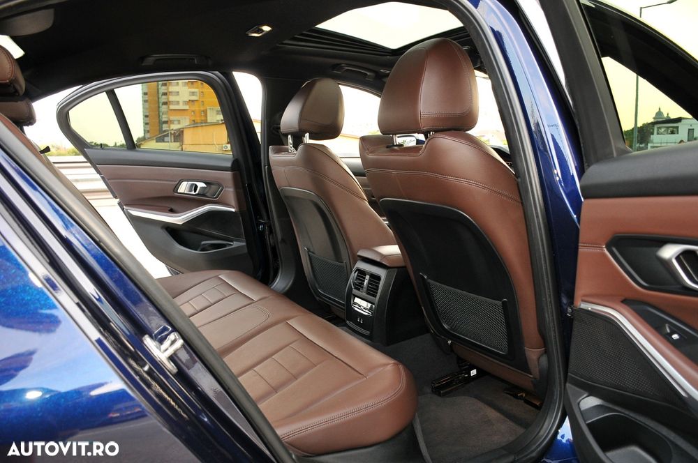 BMW Seria 3 330d xDrive AT MHEV - 12