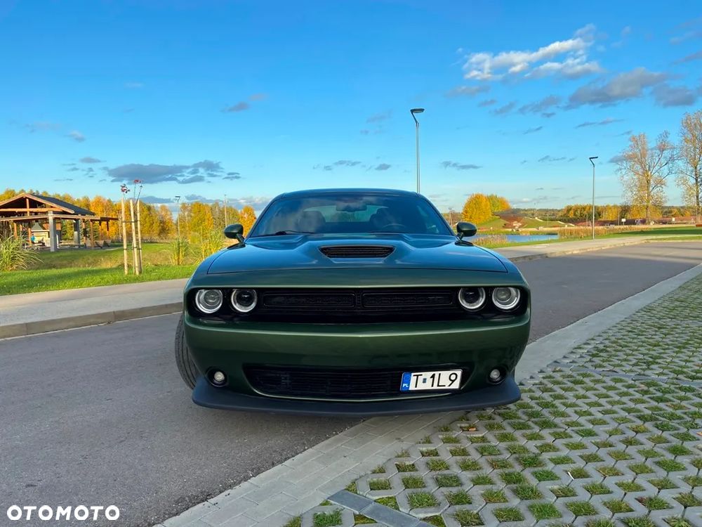 Dodge Challenger - 3