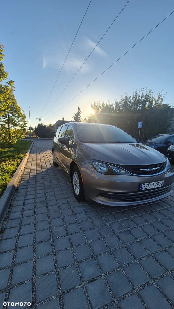 Chrysler Pacifica - 14
