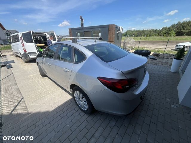 Opel Astra - 3