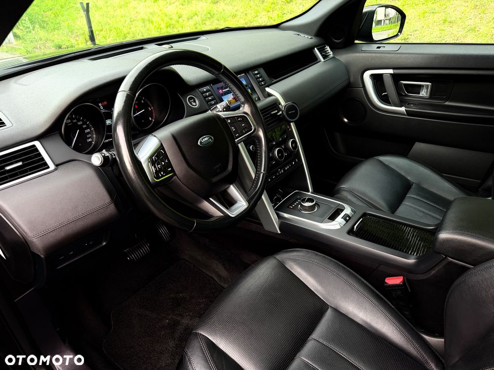 Land Rover Discovery Sport TD4 HSE Luxury - 29