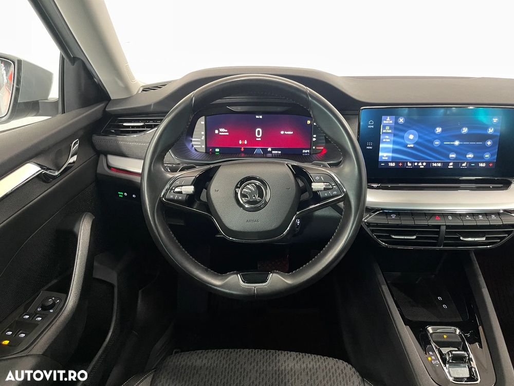 Skoda Octavia 2.0 TDI DSG Style - 6