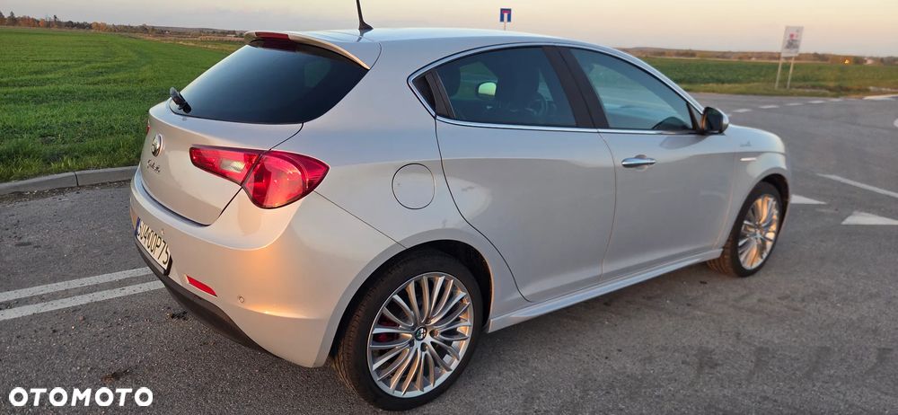 Alfa Romeo Giulietta 2014 photo 3