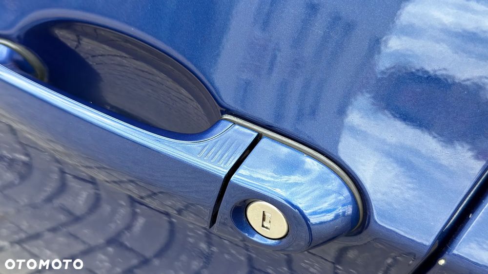 BMW Seria 3 330d xDrive DPF Edition Sport - 17