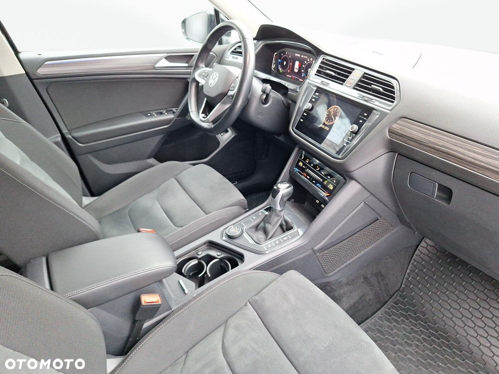 Volkswagen Tiguan Allspace 2.0 TDI 4Mot Elegance DSG - 13