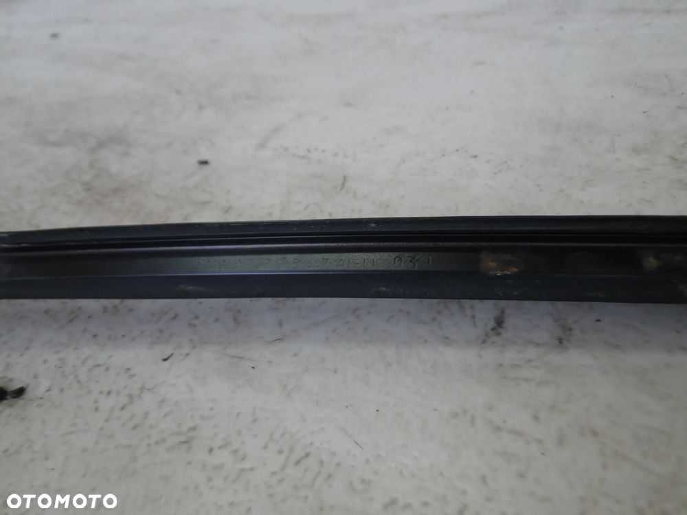 BMW 5 E60 E61 LISTWA SZYBY CZOŁOWEJ LEWA PRZÓD PRZEDNIA EUROPA - 5