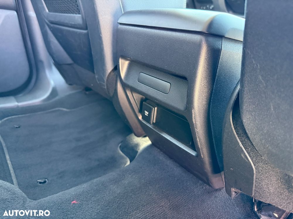 Land Rover Discovery Sport - 26
