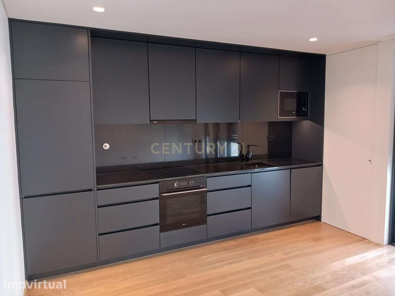Apartamento T2, Rua de Camões, Centro do Porto - Grande imagem: 3/15