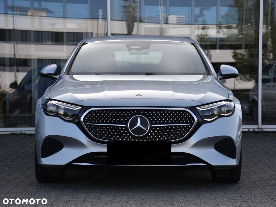 Mercedes-Benz Klasa E 220 d mHEV Avantgarde 9G-Tronic - 3
