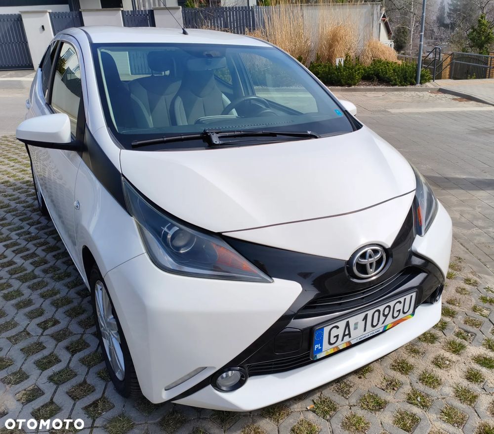 Toyota Aygo x-play - 8