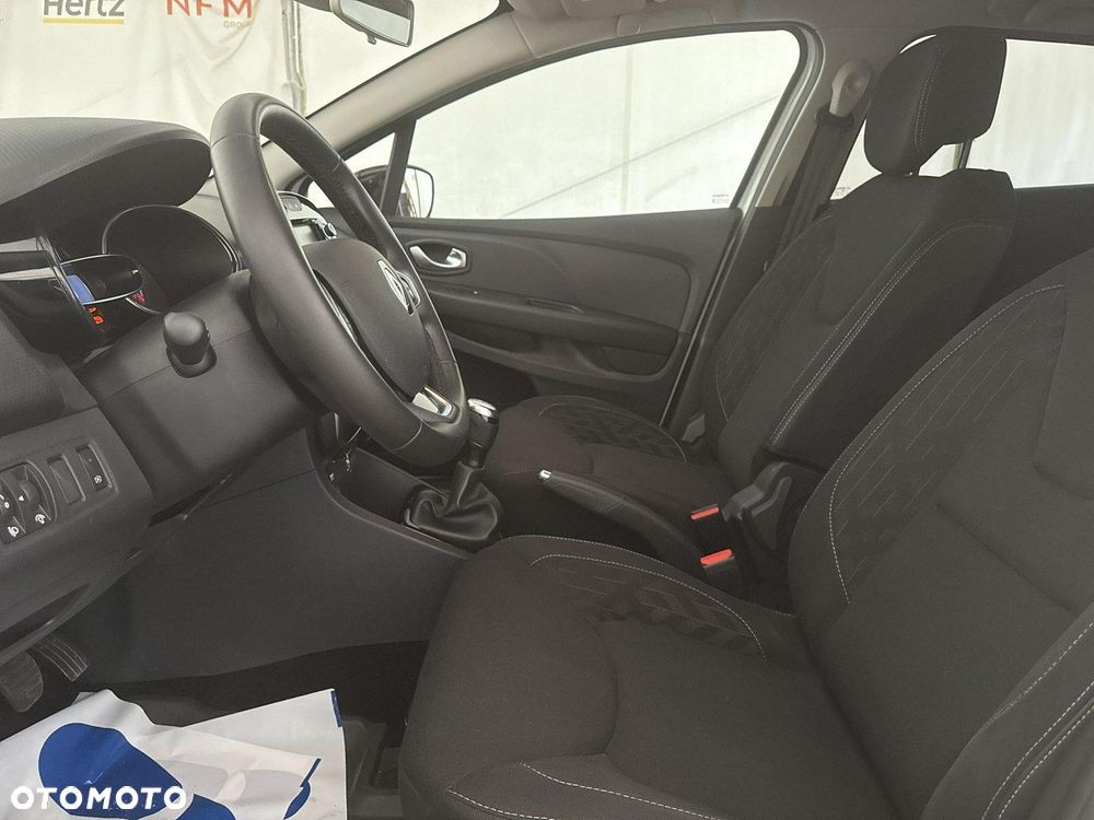 Renault Clio - 12