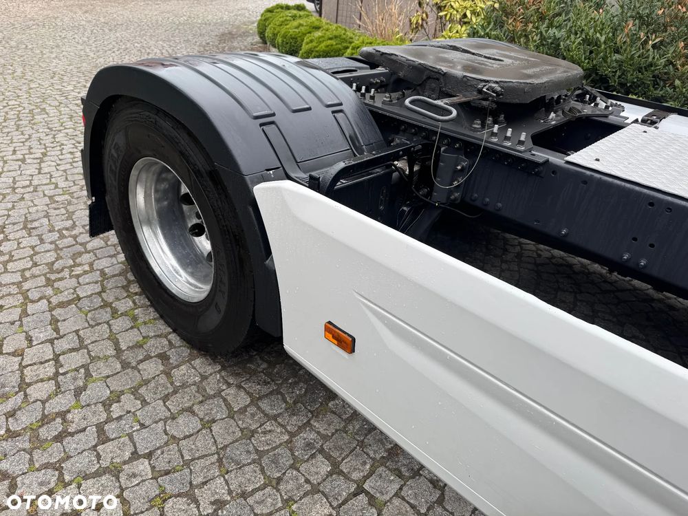 Renault T480 - 14