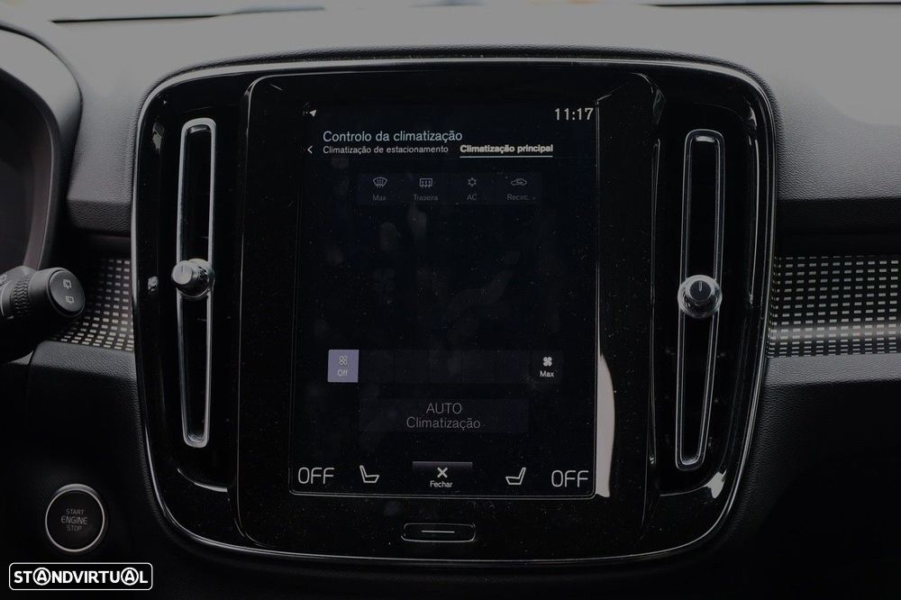 Volvo XC 40 1.5 T2 Plus Dark Auto - 27