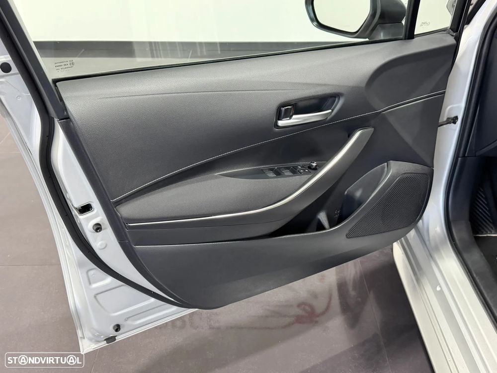 Toyota Corolla Touring Sports 1.8 Hybrid Comfort - 18