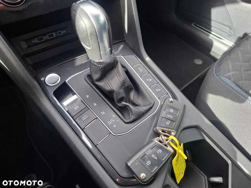 Volkswagen Tiguan 2.0 TDI SCR DSG IQ.DRIVE - 24