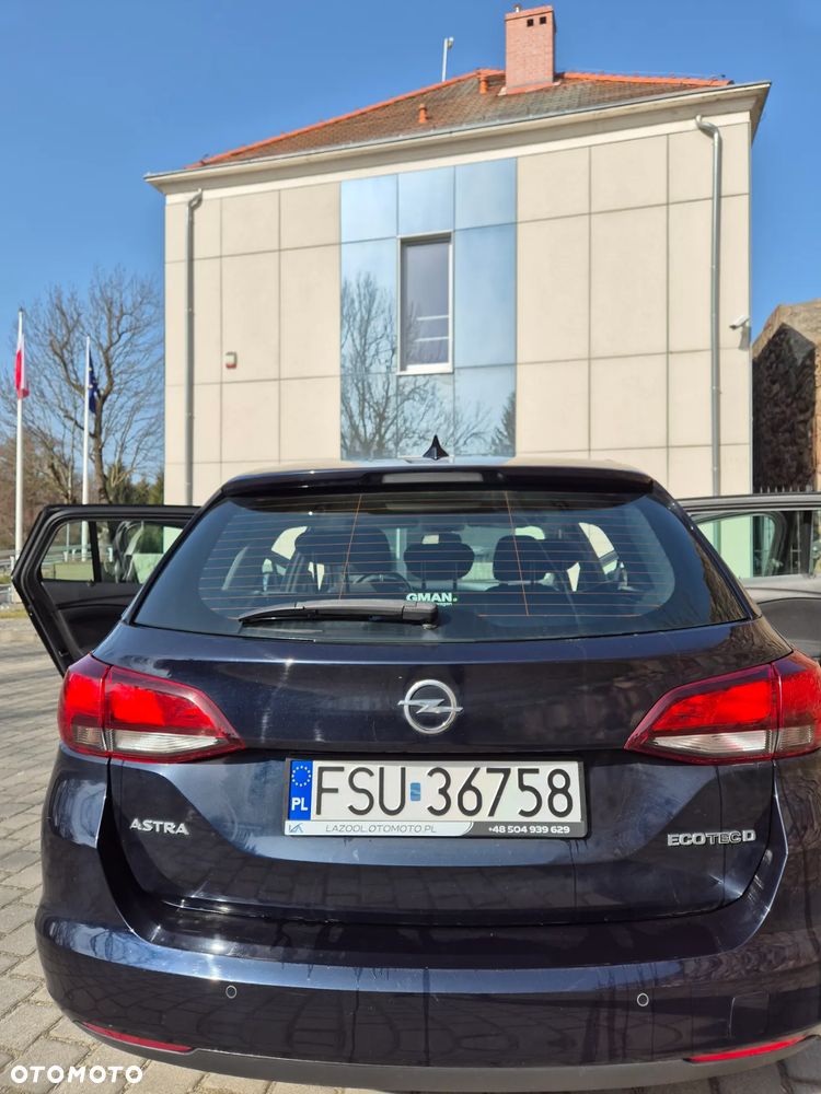 Opel Astra 1.6 D (CDTI) Dynamic - 10